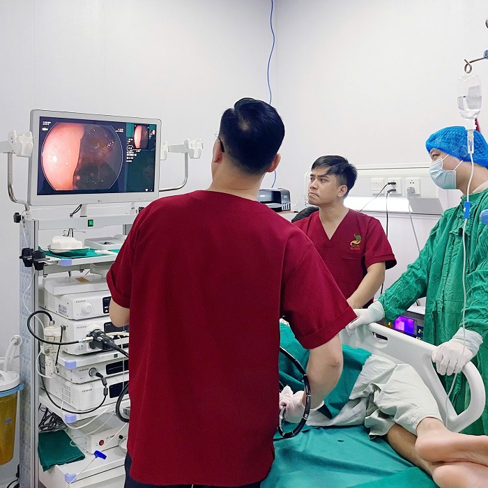 Nội soi tiêu hóa để bác sĩ xác định tình trạng bệnh trĩ