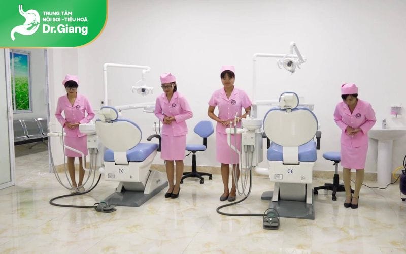 Phòng khám tại trung tâm được trang bị đầy đủ các thiết bị cho phép chẩn đoán bệnh chính xác nhất