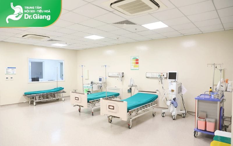 Phòng hồi sức rộng rãi, tiện nghi đem đến sự thoải mái tối đa cho khách hàng