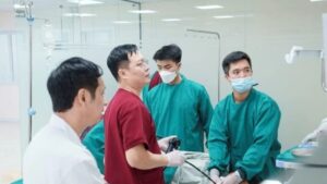 3 Bác sĩ nội soi tiêu hóa giỏi và uy tín tại Hà Nội