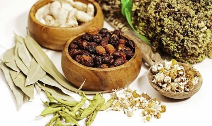 Sắc đa thảo để lấy nước uống điều trị trào ngược