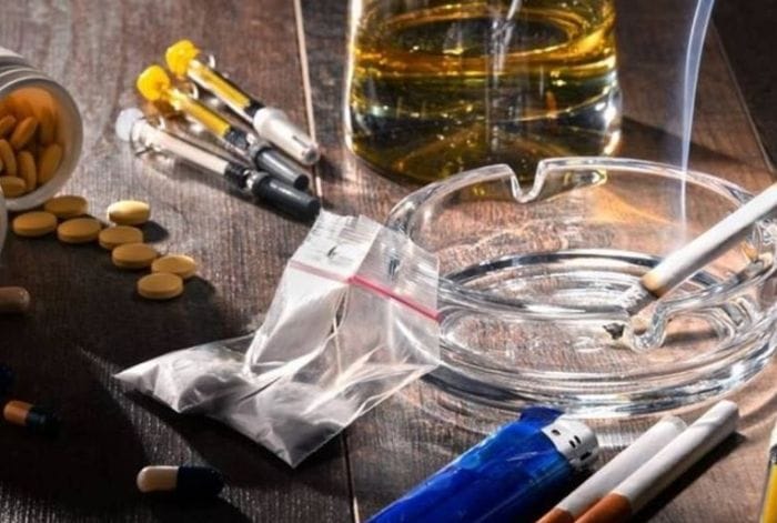 Hạn chế chất kích thích trước khi nội soi dạ dày