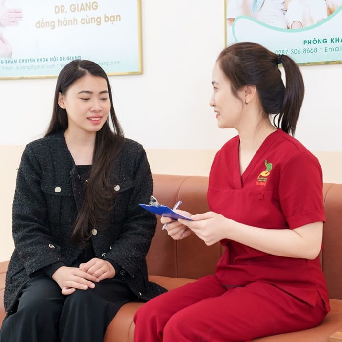 Không nên giấu diếm tình trạng sức khỏe hay ăn uống trước khi nội soi