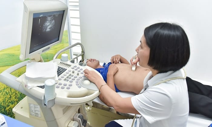 Siêu âm đại tràng để chẩn đoán bệnh tại Việt Đức