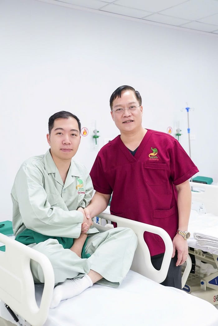 Bác sĩ được người bệnh nhận xét là tận tâm và giỏi chuyên môn