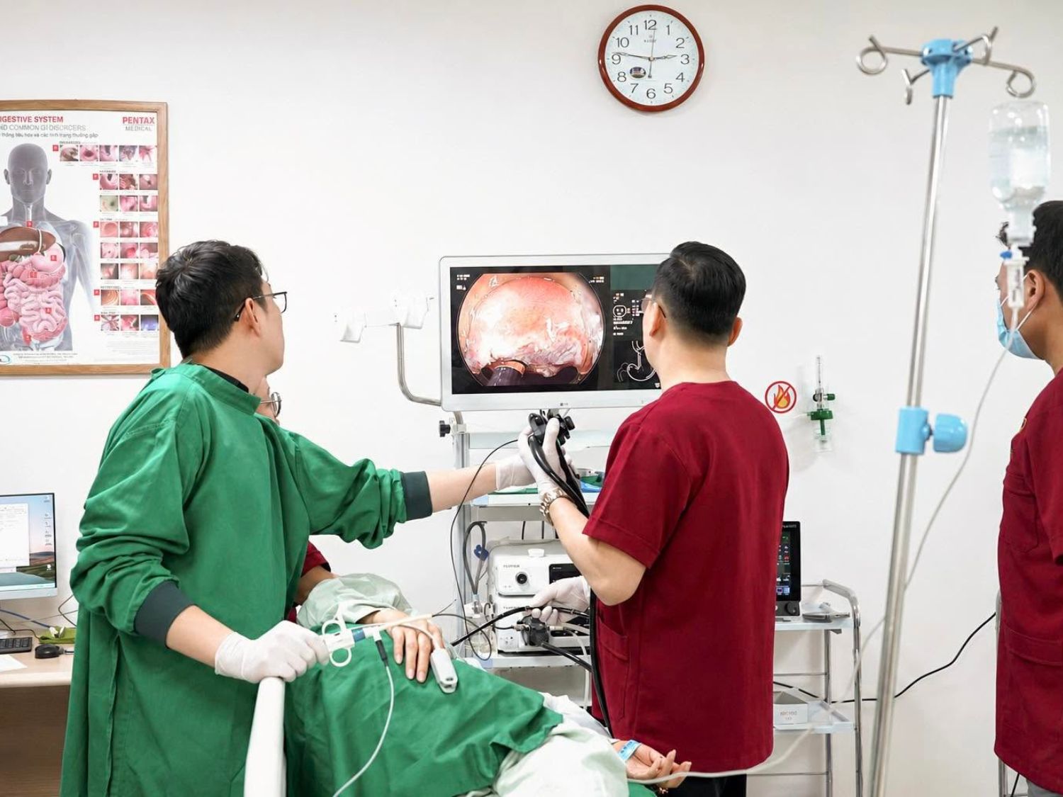 Nên nội soi dạ dày để giúp tìm ra nguyên nhân gây bệnh