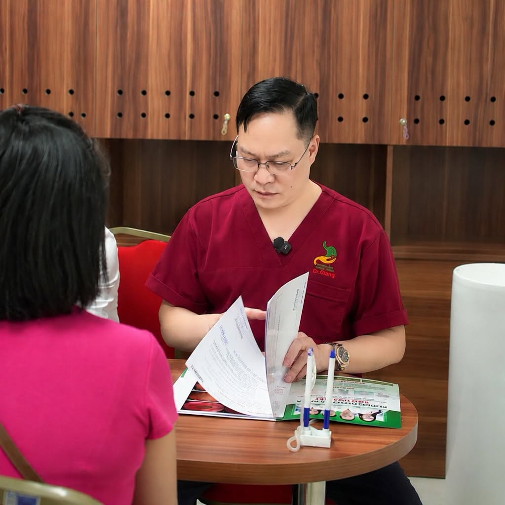 Thăm khám bác sĩ Tiêu hóa khi có triệu chứng táo bón kéo dài