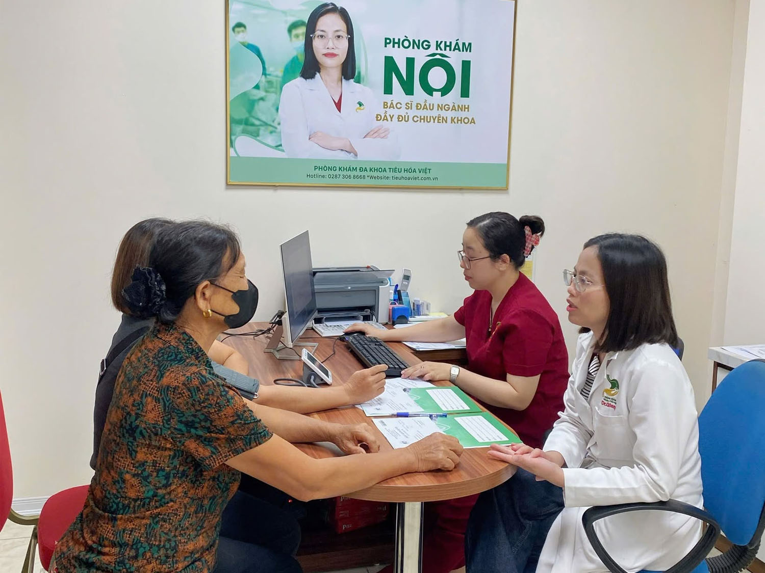khách Hỏi rõ giá trước khi thực hiện với bác sĩ chuyên khoa