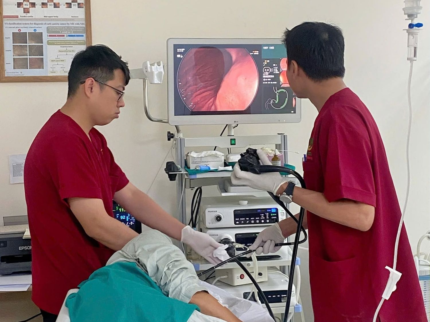 Thời gian đưa ống soi và quan sát thường chỉ kéo dài vài phút, nhưng tổng thời gian tại cơ sở sẽ lâu hơn