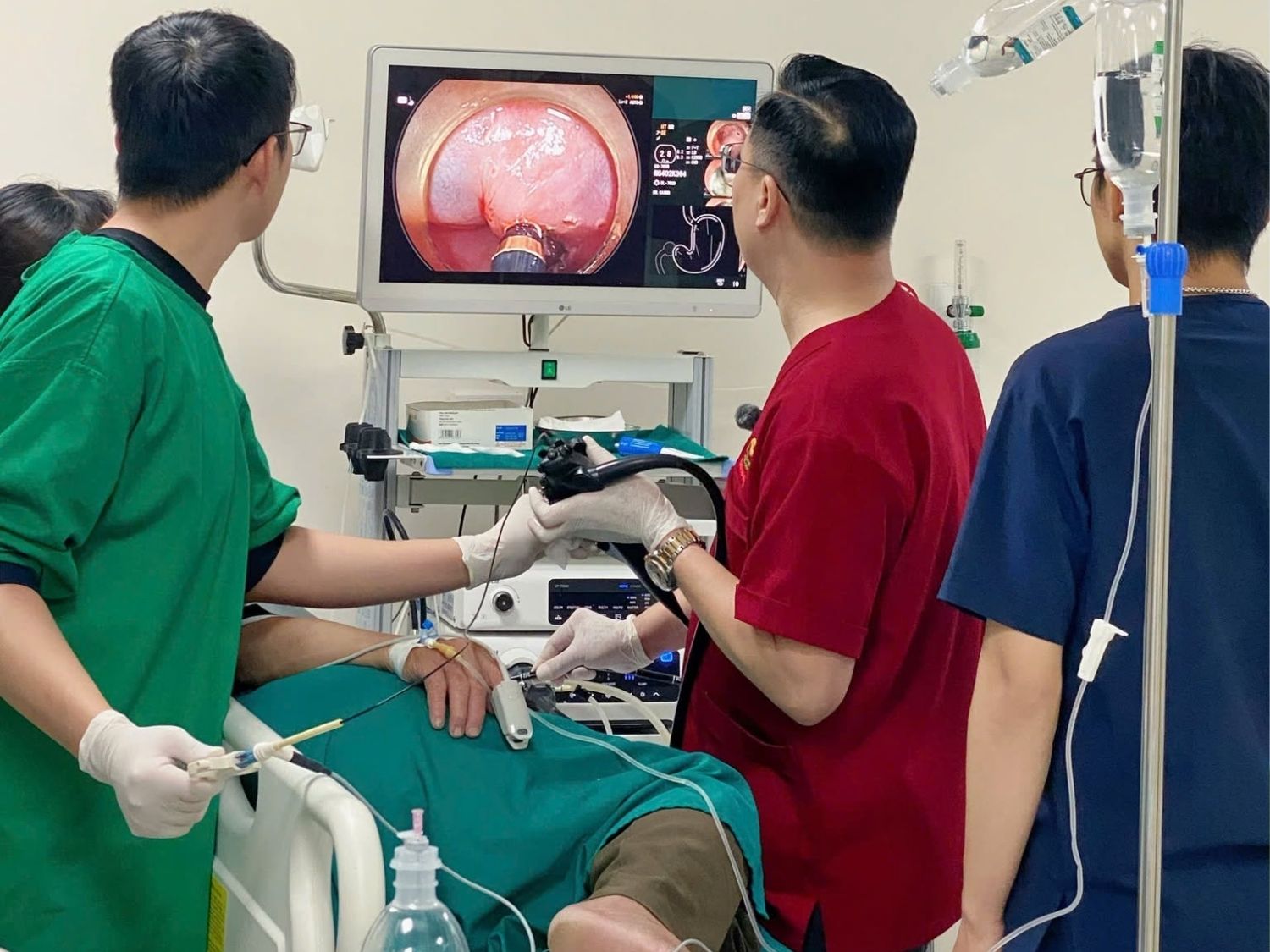 Nội soi dạ dày - thực quản giúp bác sĩ quan sát tốt