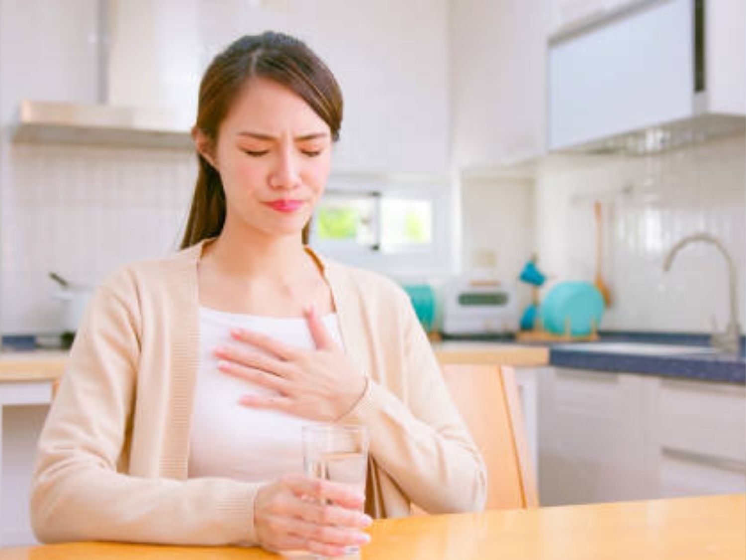 Trào ngược dạ dày thực quản gây cảm giác khó chịu