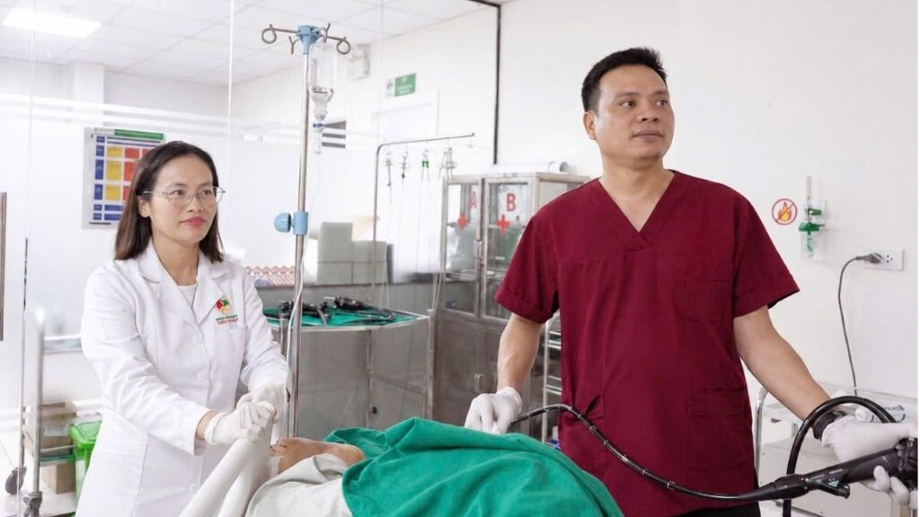 Bác sĩ Khánh chỉ rõ 7 điều cần biết trước khi nội soi dạ dày, đại tràng