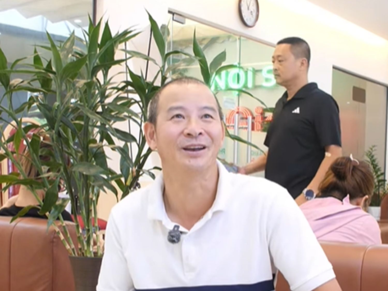 Chú Tuyên thực hiện nội soi đại tràng bằng phương pháp không gây mê