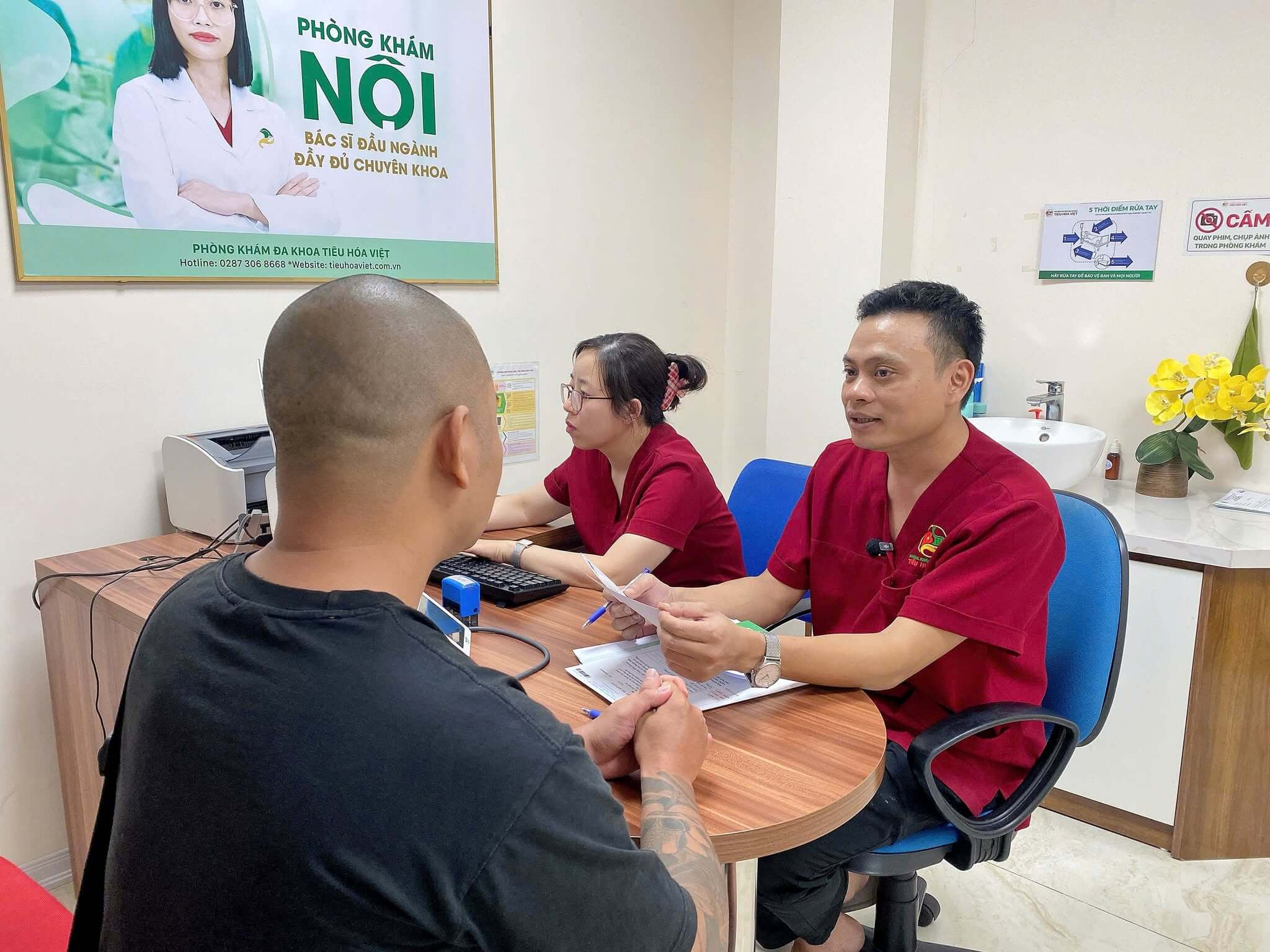 Bác sĩ chuyên khoa nhiều năm kinh nghiệm trực tiếp thăm khám
