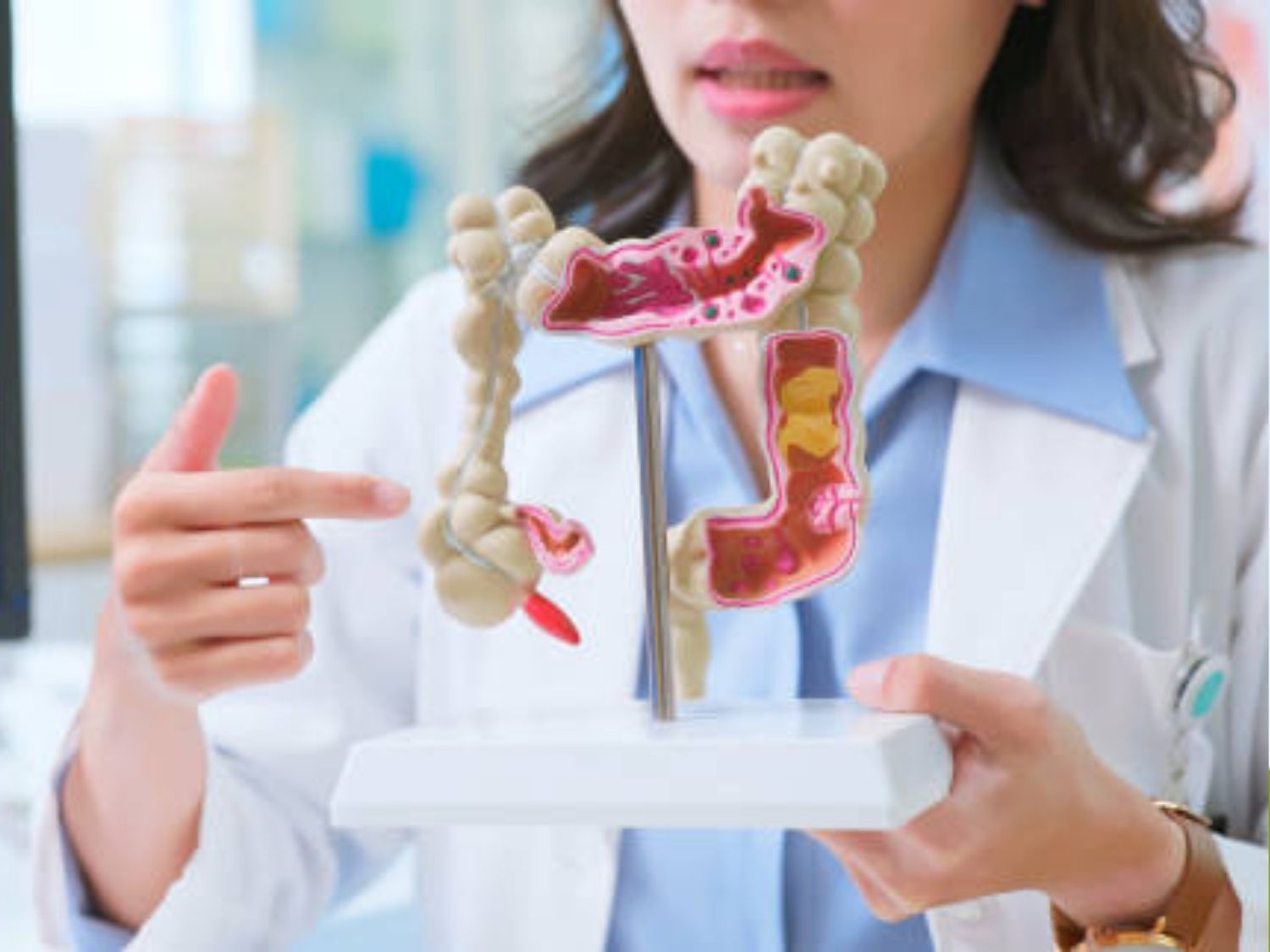 bác sĩ giải thích nội soi trực tràng là gì
