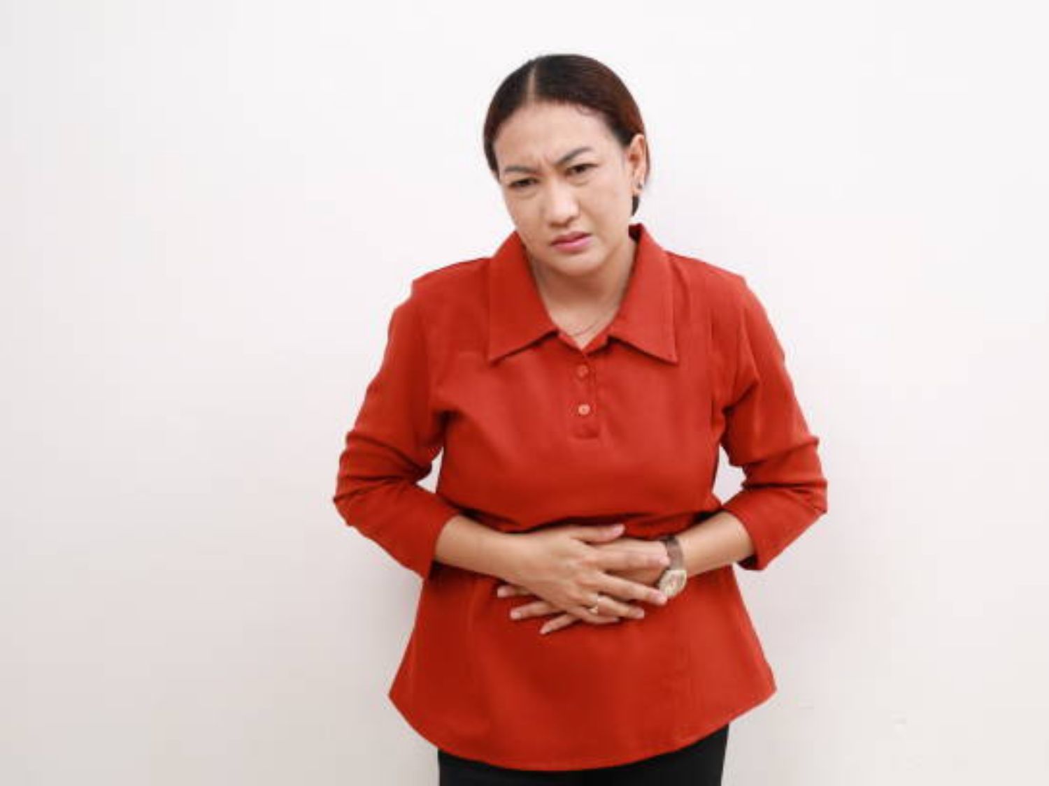 tình trạng đau bụng âm ỉ kéo dài